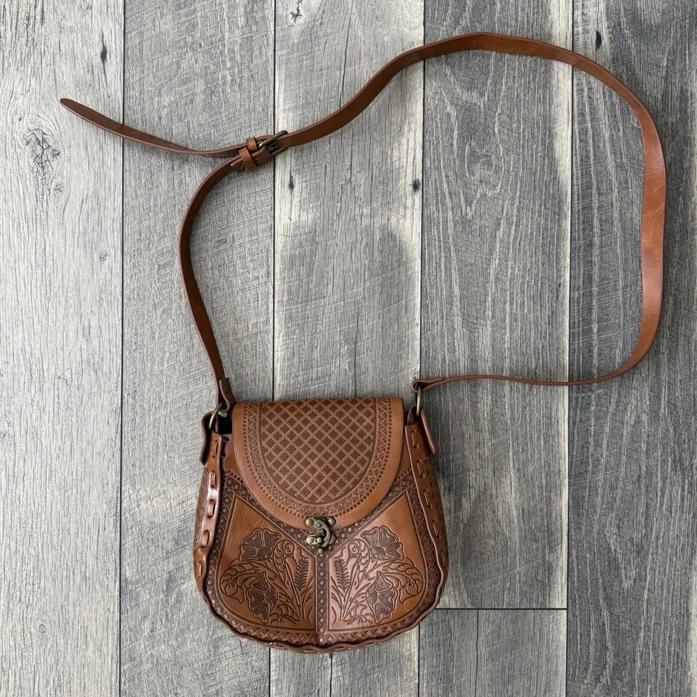 Alma Mia Tooled Leather‎ Crossbody Bag Brown Boho Western Saddle Floral Embossed